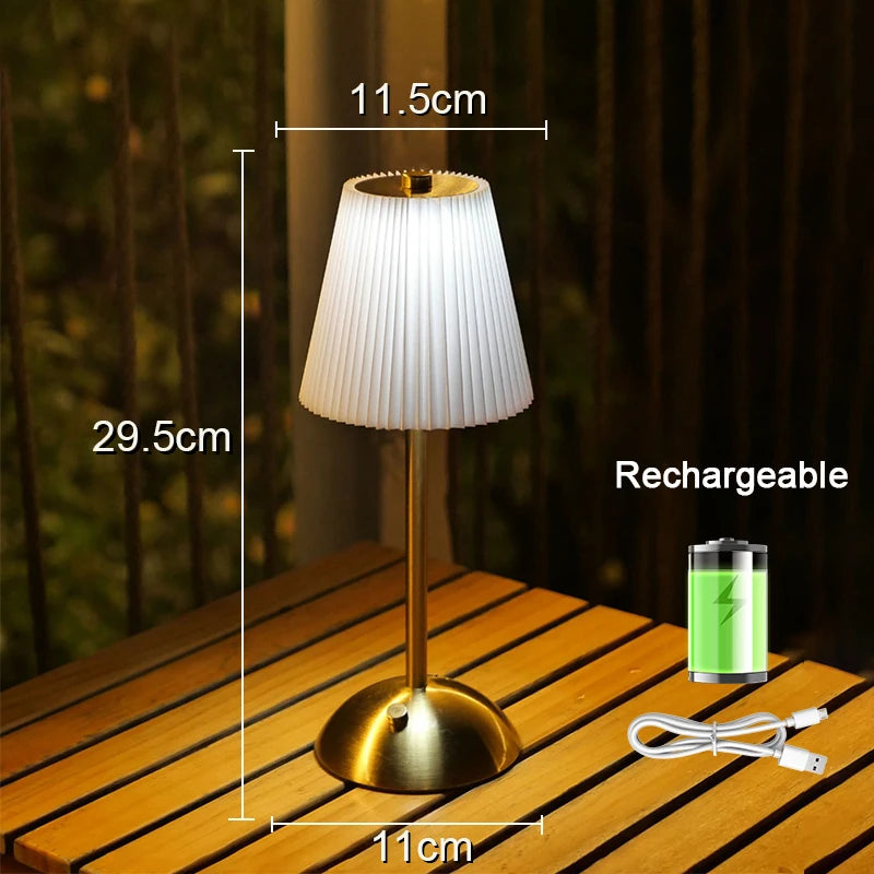 Plissélia | Lampe de table plissée rechargeable