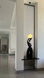 Lampe sculpturale à globe — 82 cm