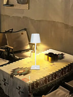 Néora | Lampe de bureau LED rechargeable