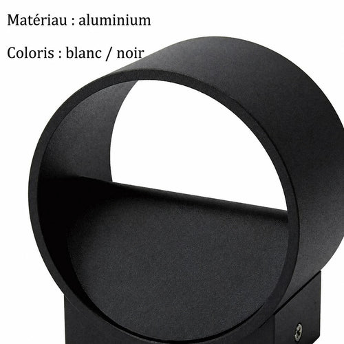 Gros plan de l’applique Halo noire vue du dessus.
