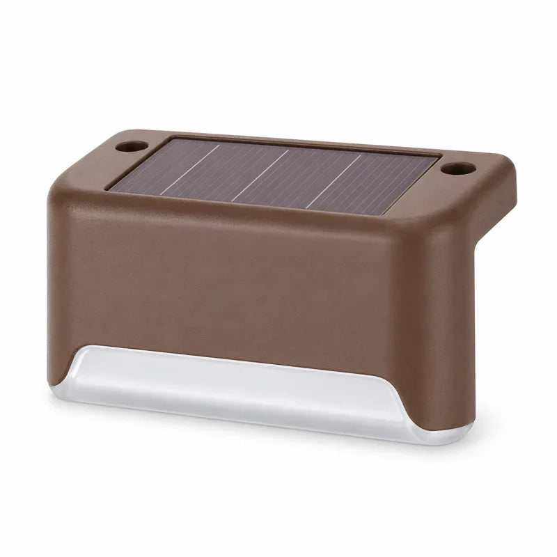 Jalons — vue entière d’une lampe solaire de finition marron, sur fond blanc.