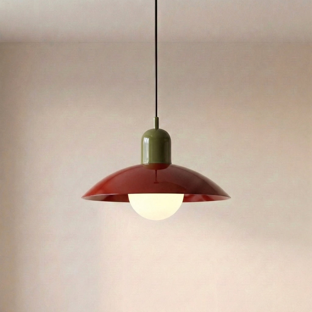 Caléria, abat-jour rouge, col vert