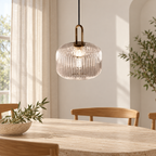 Cotelee dans un décor repas travertin