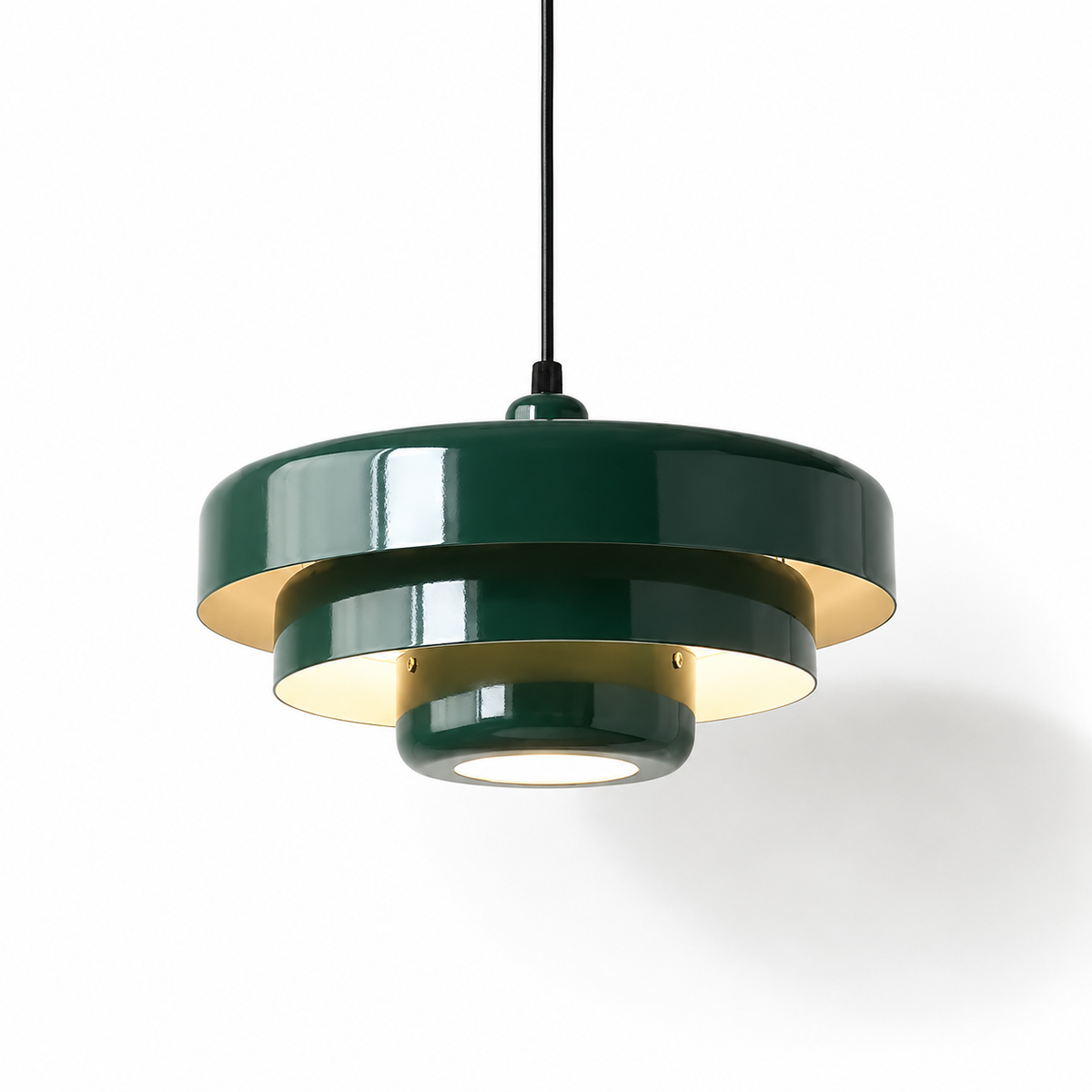 Suspension Eva verte sur fond clair