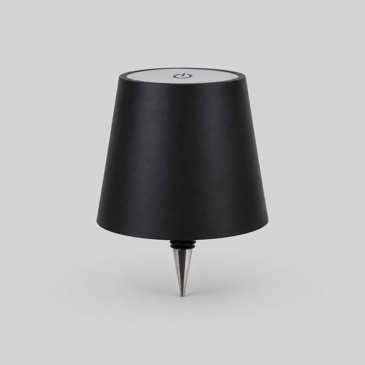 Lumi’Bouteille | Lampe pour bouteille — produit isolé sur fond gris, arrière-plan retouché.