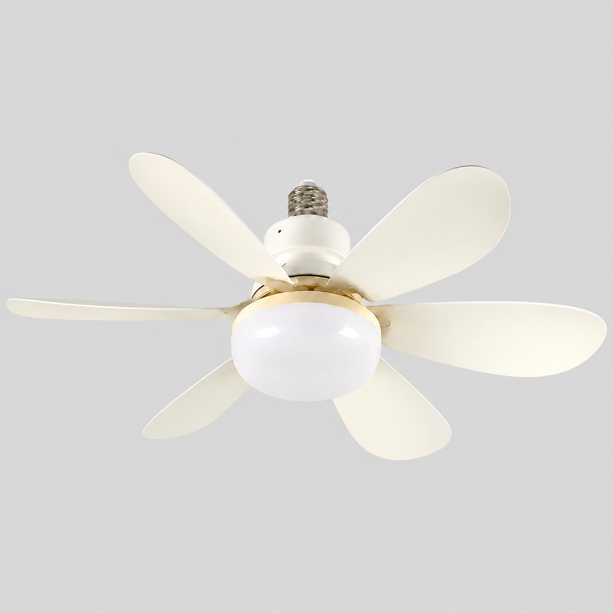 AeroVent | Ventilateur plafonnier LED E27 — produit isolé sur fond gris, arrière-plan retouché.