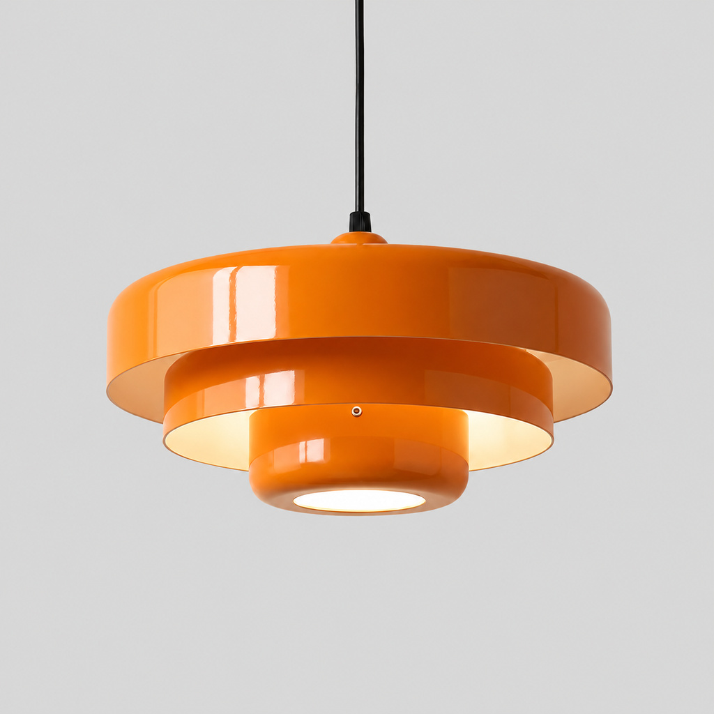 Eva | Suspension design 33 cm avec ampoule incluse — produit isolé sur fond gris, arrière-plan retouché.