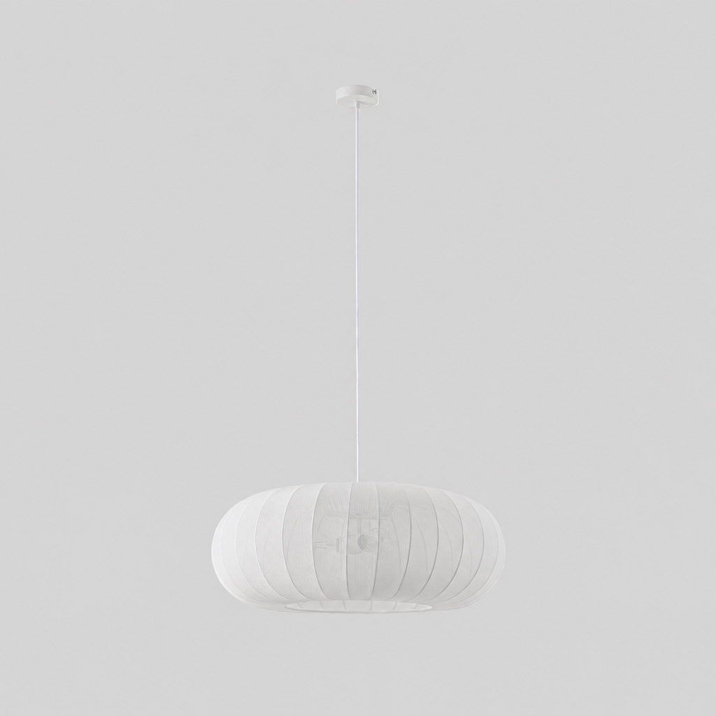 Voilure | Suspension blanche, Ø 70 cm, textile, 3 x E27 — produit isolé sur fond gris, arrière-plan retouché.