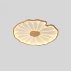 Floréane — Plafonnier feuille de lotus — produit isolé sur fond gris, arrière-plan retouché.
