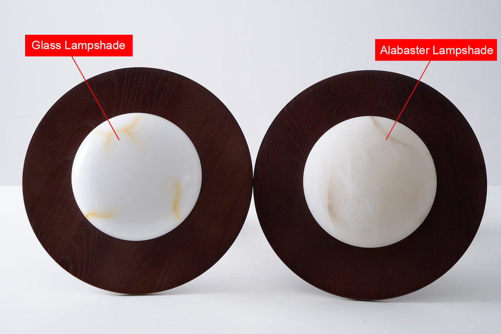 Comparatif des deux diffuseurs Bosquet : verre blanc brillant à fines veines jaunes à gauche, diffuseur blanc à effet albâtre à droite.