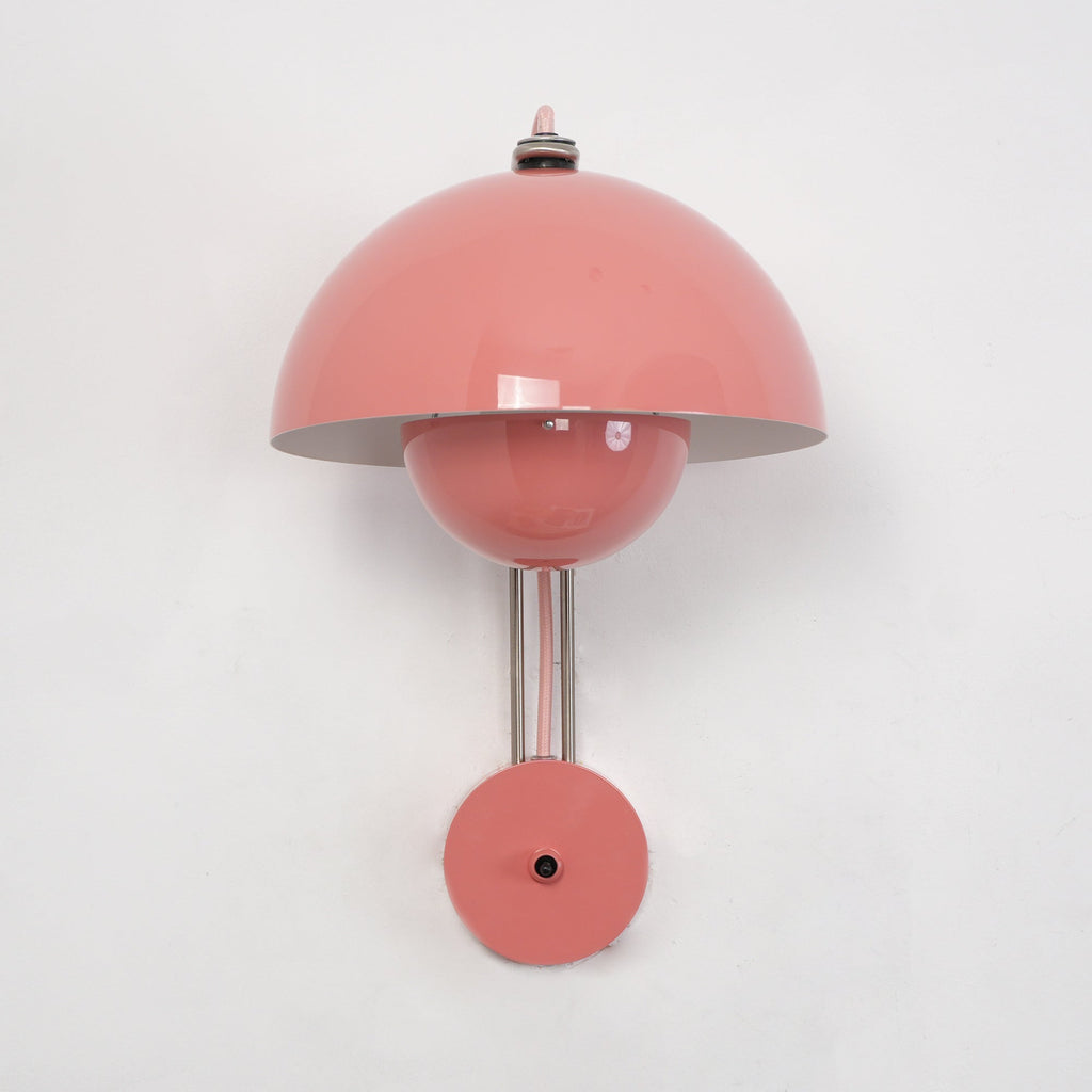 Applique à double coupole colorée — D 9.1″ x W 11″ x H 13.4″ / D 23cm x W 28cm x H 34cm / Rose