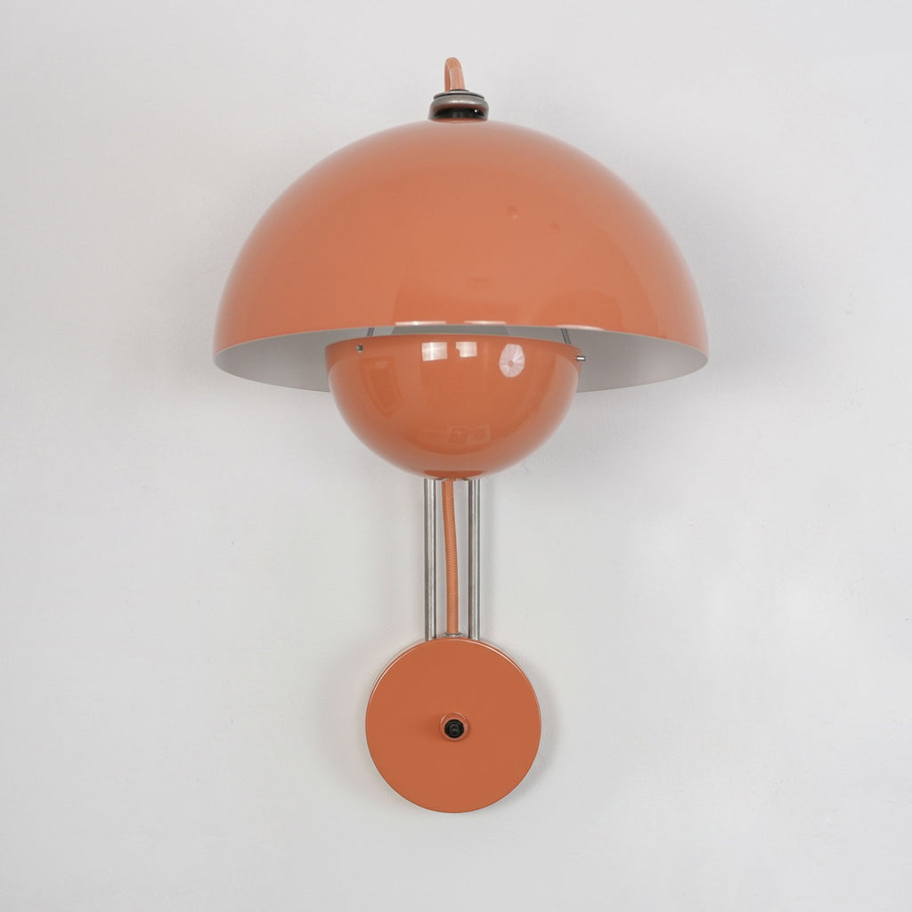 Applique à double coupole colorée — D 9.1″ x W 11″ x H 13.4″ / D 23cm x W 28cm x H 34cm / Rose Saumon