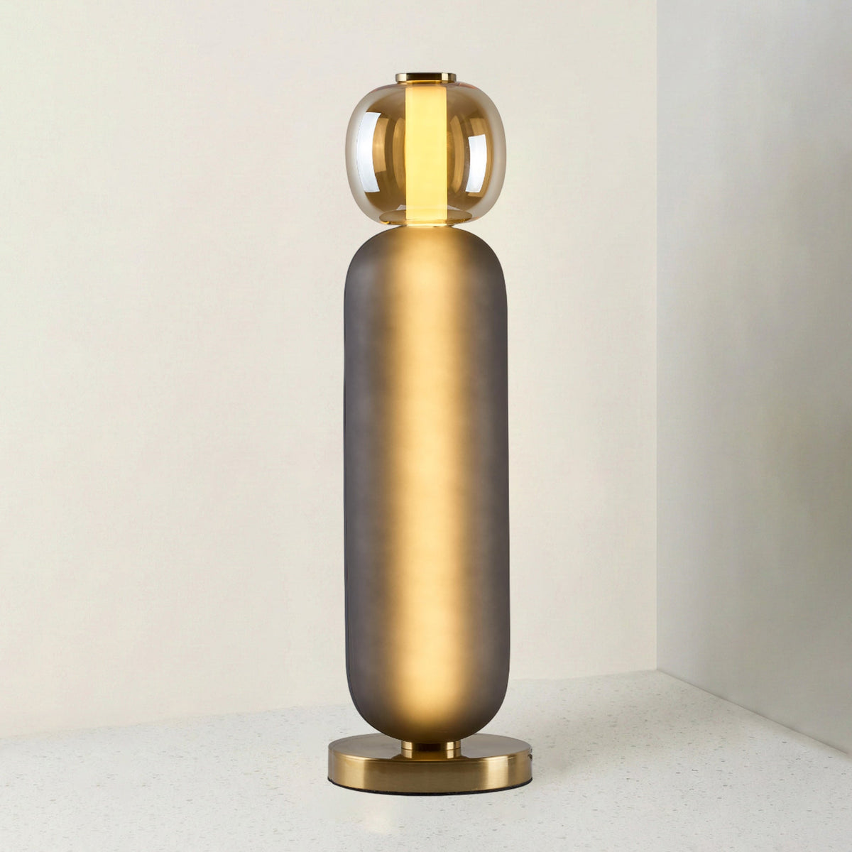 Lampe de table en verre — Composition colorée — vue 2