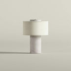 Lampe nomade en pierre — D 7.1″ x H 9.8″ / D 18cm x H 25cm / Marbre Blanc / Tactile (Lumière Chaude)
