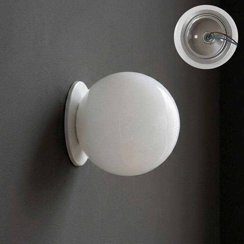 Applique globe — argent, verre blanc brillant (opaque)