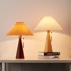Lampe de table — Bois et tissu plissé — vue 2