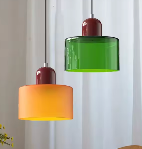 Suspension colorée à abat-jour cylindrique