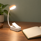 Liseo Mini | Lampe de lecture LED à pince — mise en scène générée 2 — blanc