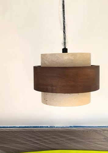 Photo publiée avec l’avis chez Maison Valois — Tavélia — Suspension en travertin et bois — Nathan B. (1)
