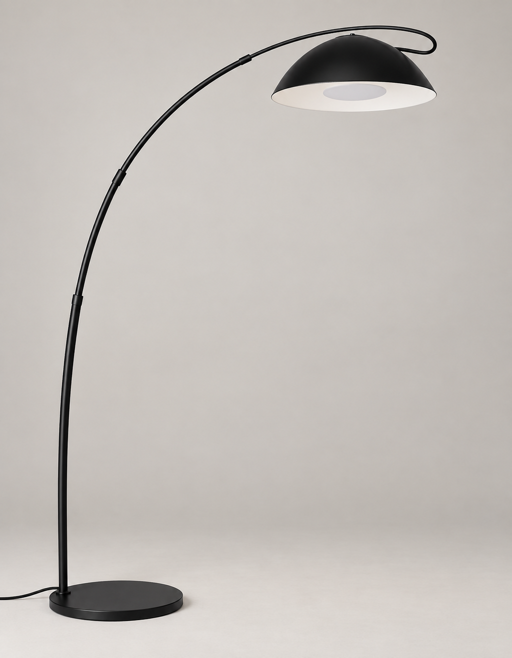 Lampe à arc dôme noir et blanc — vue studio éteinte — visuel amélioré à partir des photos du fournisseur