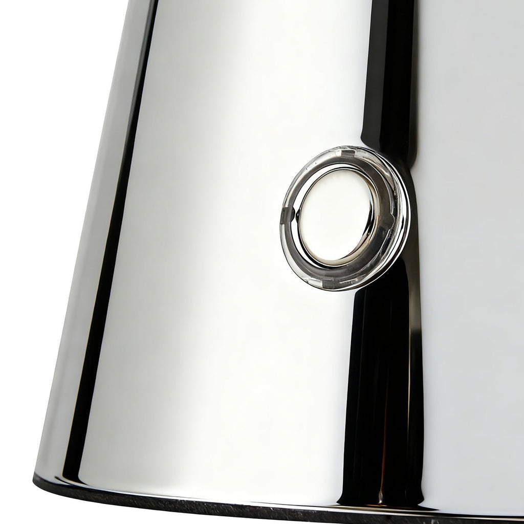 Lampe de table LED rechargeable Lindby Nevijo, chrome, Ø 20 cm, USB, variateur — bouton de commande — photo fabricant