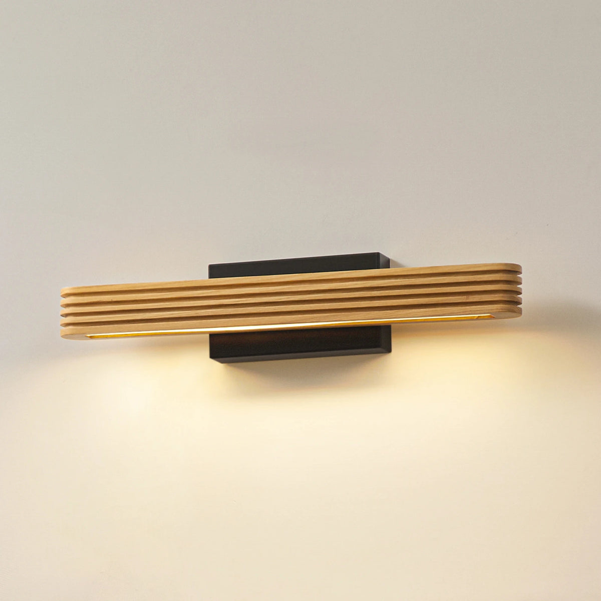 Applique murale LED Lucande Lieske, 40 cm, bois, noir — vue 1, référence 10040814