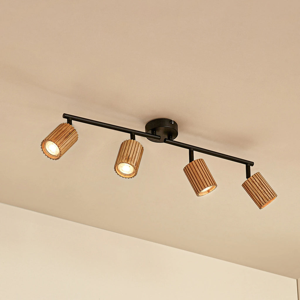 Spot pour plafond Lindby Stralino, à 4 lampes, longueur 60 cm, bois — vue 1, référence 10042012