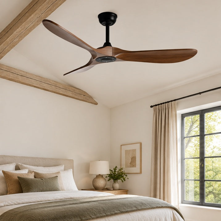 Ventilateur de plafond — Noir et brun — chambre — mise en scène illustrative 2