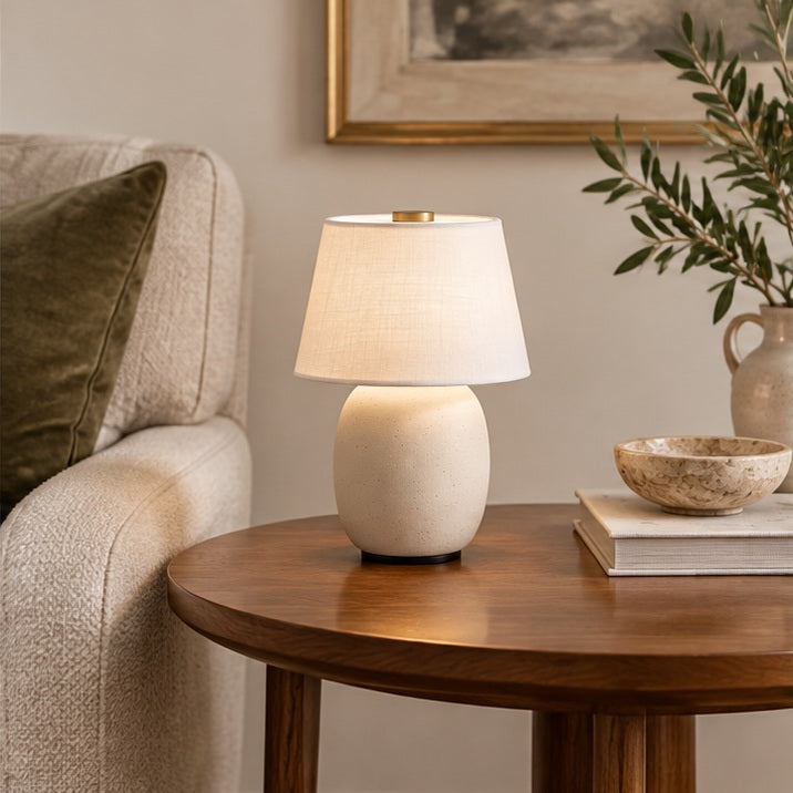 Petite lampe nomade — Abat-jour textile — salon — mise en scène illustrative 2