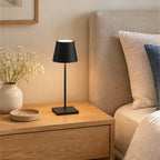 Lampe rechargeable — Abat-jour évasé — chambre — mise en scène illustrative 2