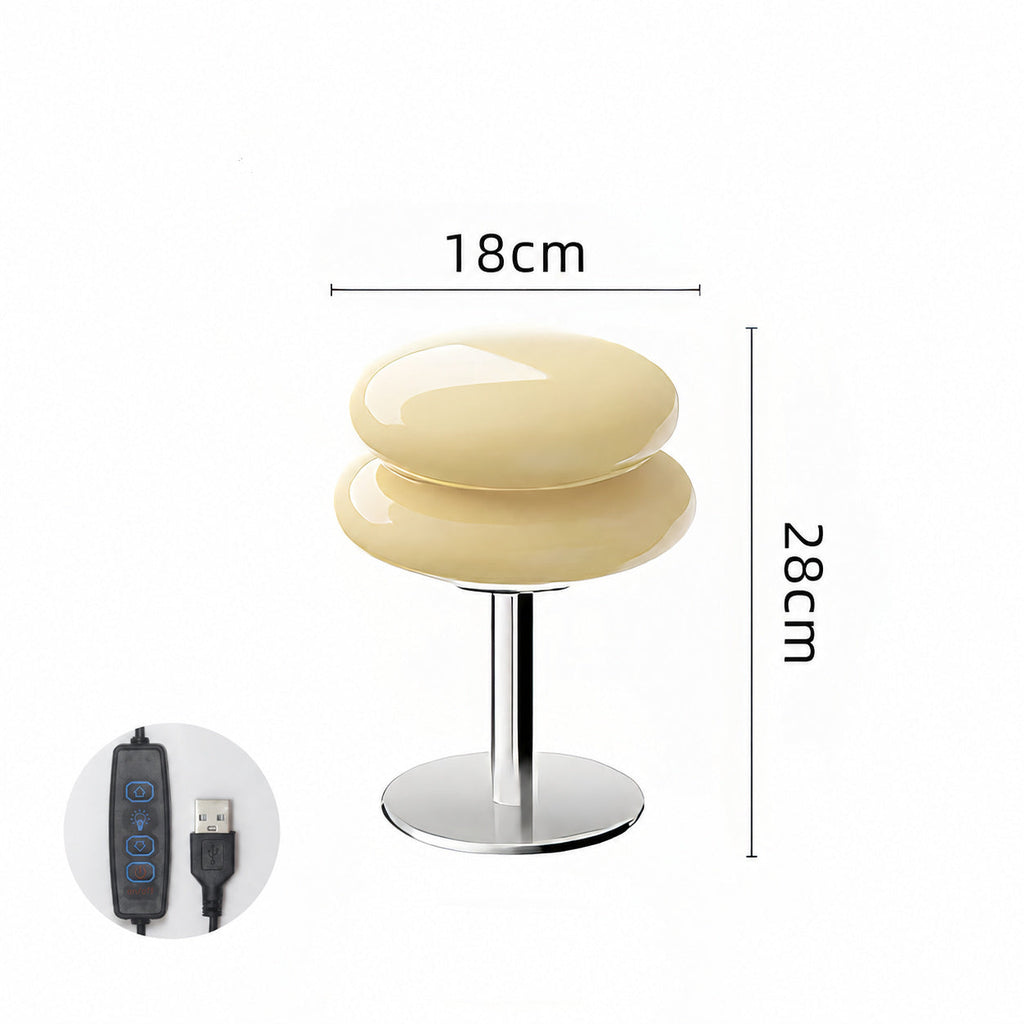 Lampe Orélia crème à double abat-jour arrondi, finition chromée, dimensions fournisseur 18 cm × 28 cm et commande USB sur câble.