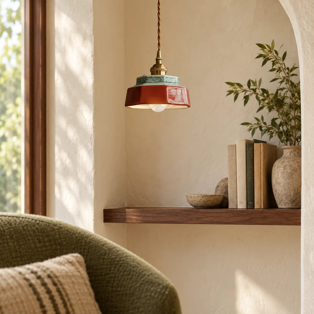 Pastille — alcove ; ambiance illustrative créée à partir des références du modèle. Décor non inclus ; ampoule non incluse.
