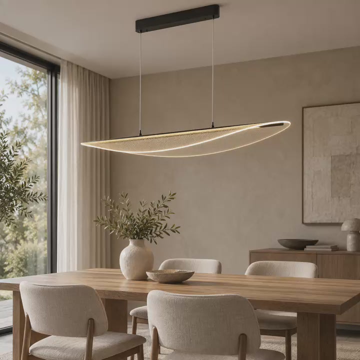 Suspension LED Feuille 118 cm noire — trois ambiances illustratives, 12 secondes