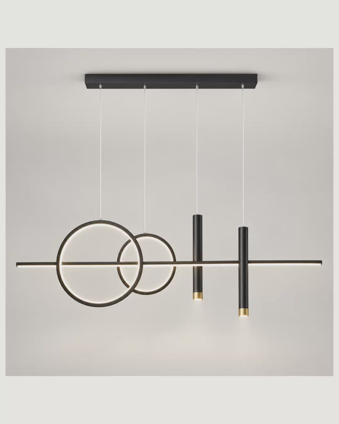 Suspension LED à anneaux noire et dorée — montage des visuels