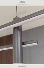 Linéva — vidéo du luminaire, finition noire, habillage Maison Douce.