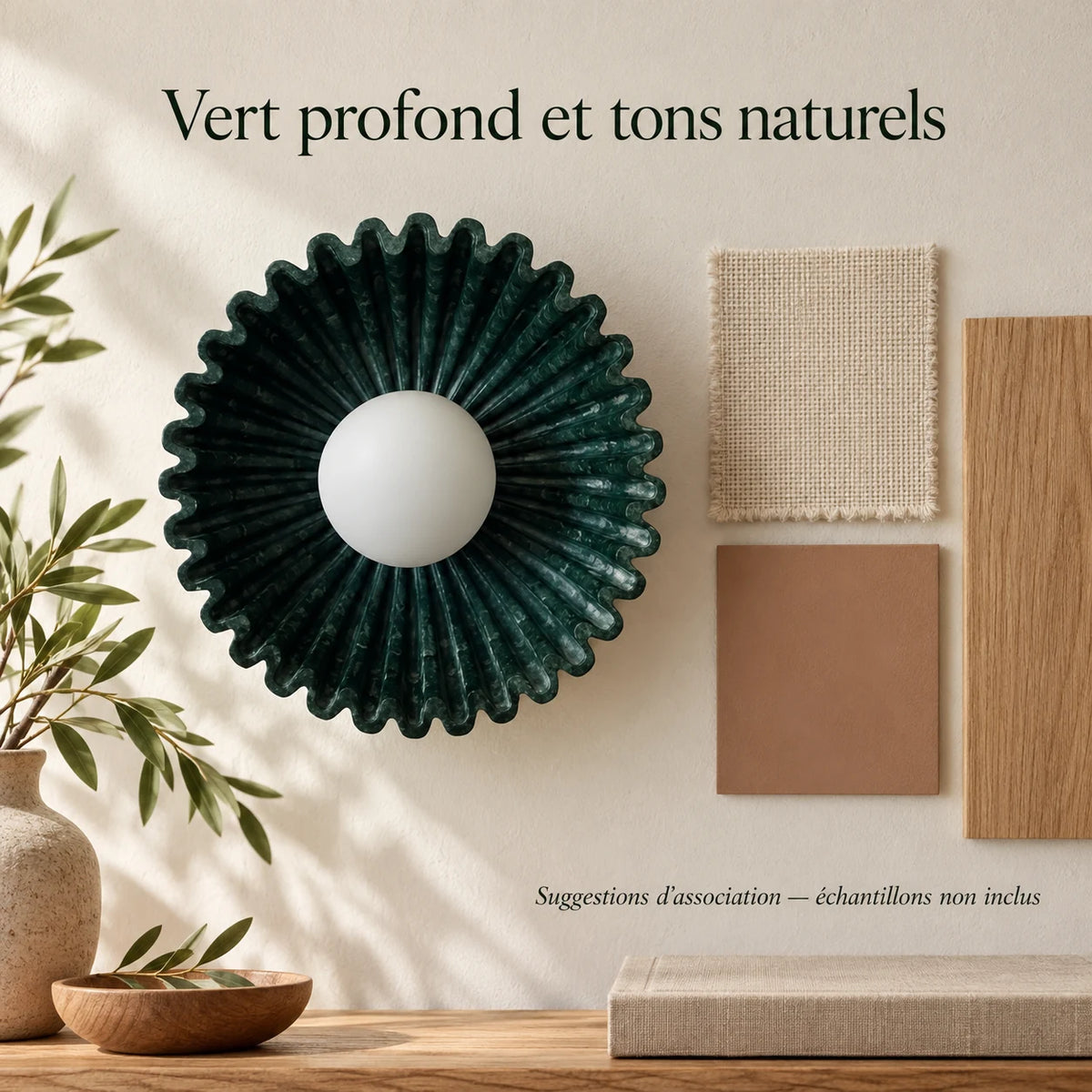 Volute — Choisir des associations avec le vert profond. Création illustrative fondée sur les références du modèle ; décor non inclus. Échelle illustrative, dimensions exactes à confirmer.